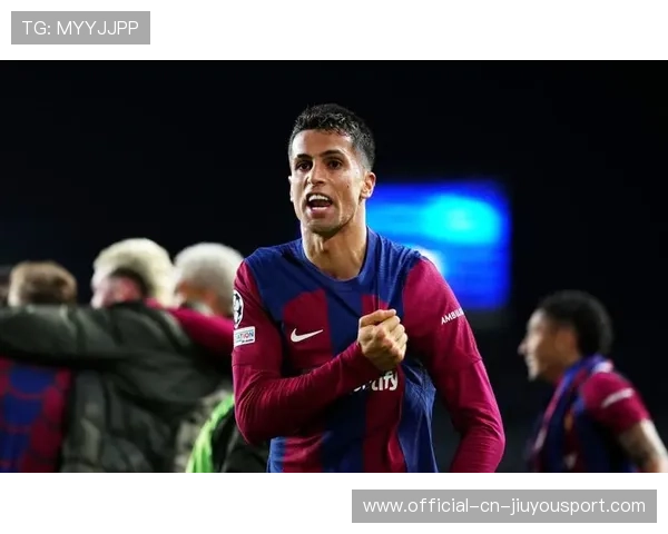 豪门狂欢夜:莱万戴帽巴萨4-2落后皇马3分 国米2-0登顶 巴黎3-2绝杀,莱万欧冠大四喜皇马 豪门狂欢夜:莱万戴帽巴萨4-2落后皇马3分 国米2-0登顶 巴黎3-2绝杀,莱万欧冠大四喜皇马