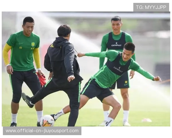 重庆冲超成功后国安笑了：两大潜力股或被召回重用，重庆 国安