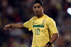 九游手游官网-亚冠海港VS武里南联：7将缺阵，两大外援出击，吕文君李圣龙临危受命